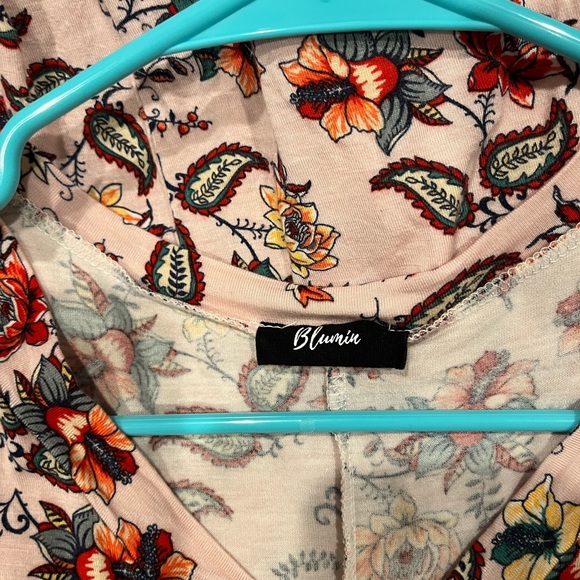 Blumin Floral Top with Pink Background. - Picture 2 of 2